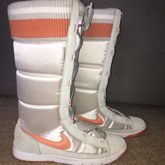 nike lace up boots